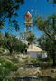 Cestou do Bogdanatiky míjíme nádhernou zvonici kostela Agios Charalambos