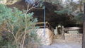 A to už je vchod do druhé jeskyně Agia Sofia, tahle je kousek od Kapsali